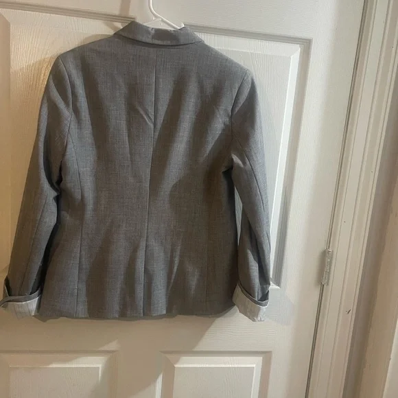 Banana Republic Light Gray Blazer - Picture 6 of 9